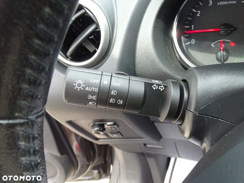 Nissan Qashqai 2.0 CVT tekna - 19