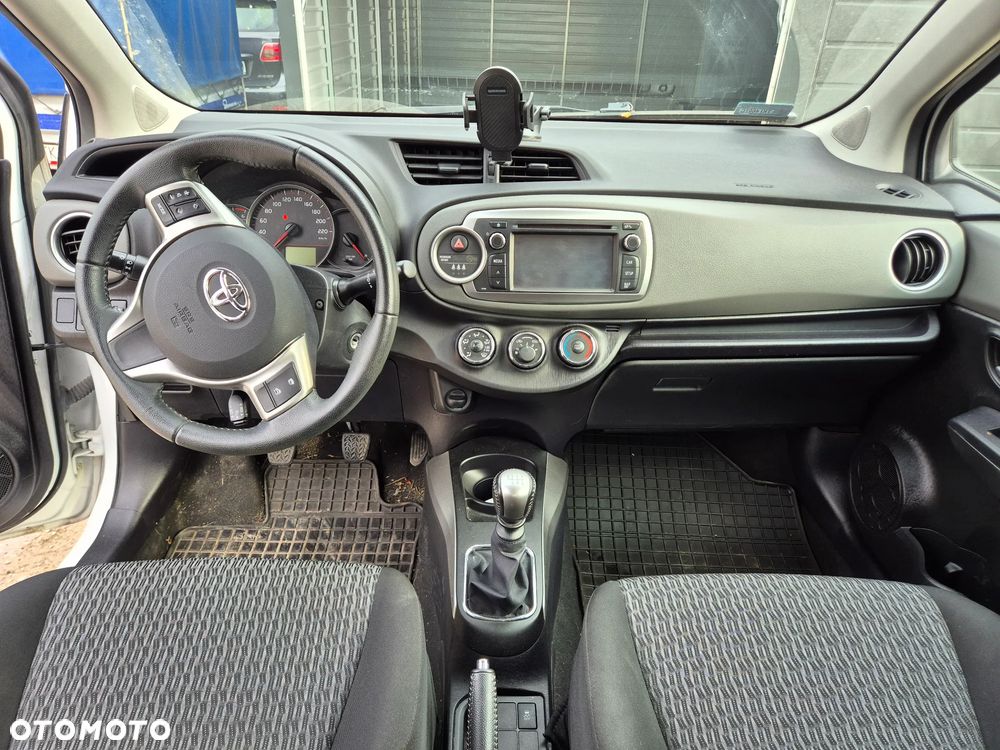 Toyota Yaris - 6