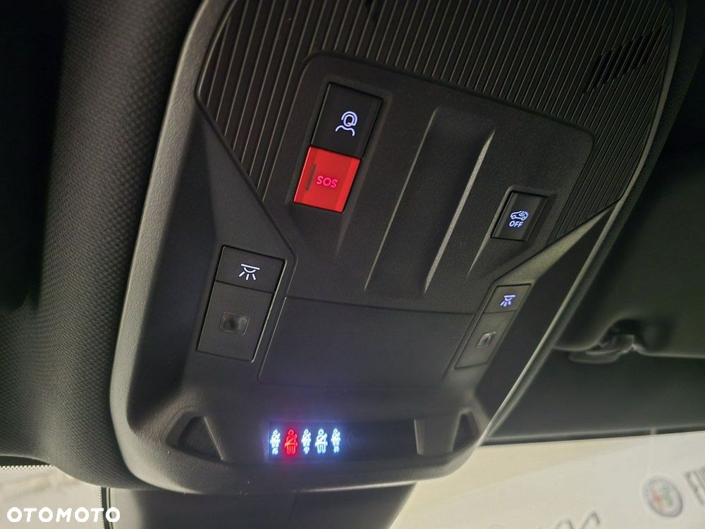 Peugeot 408 - 26