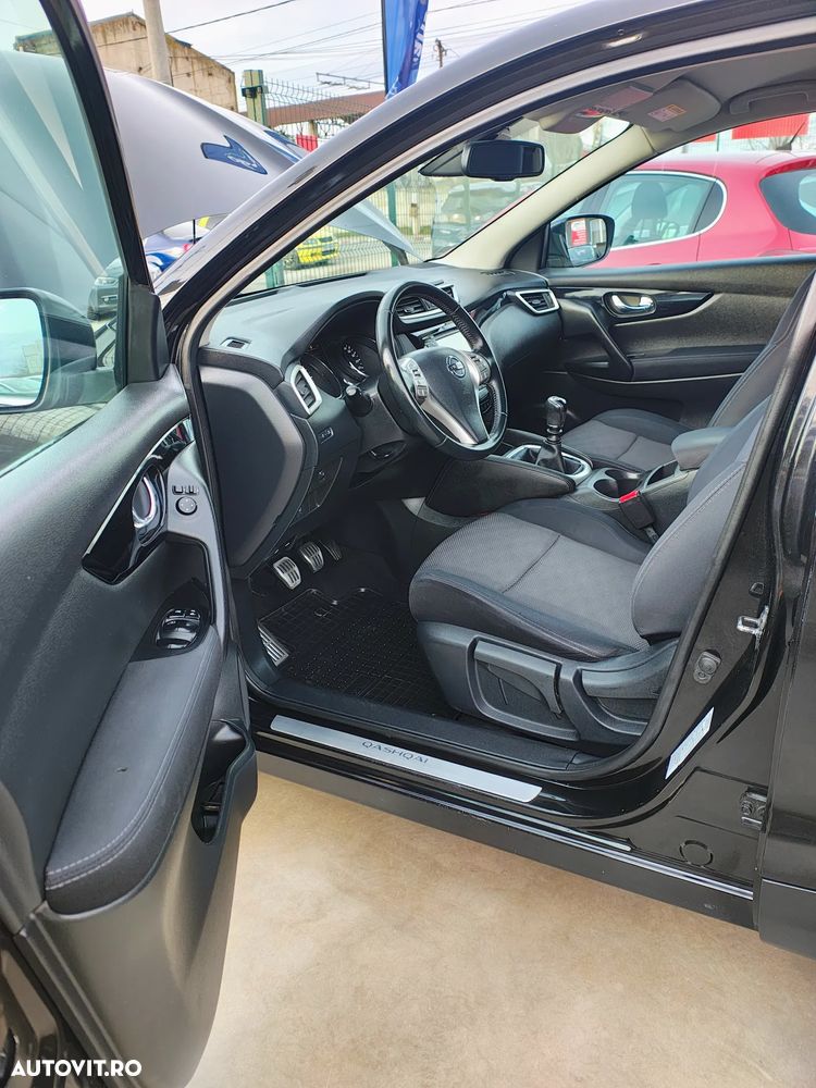 Nissan Qashqai 1.6 DCI N-Connecta - 26
