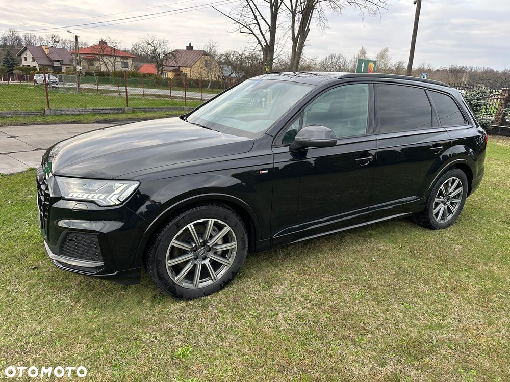 Audi Q7 - 1