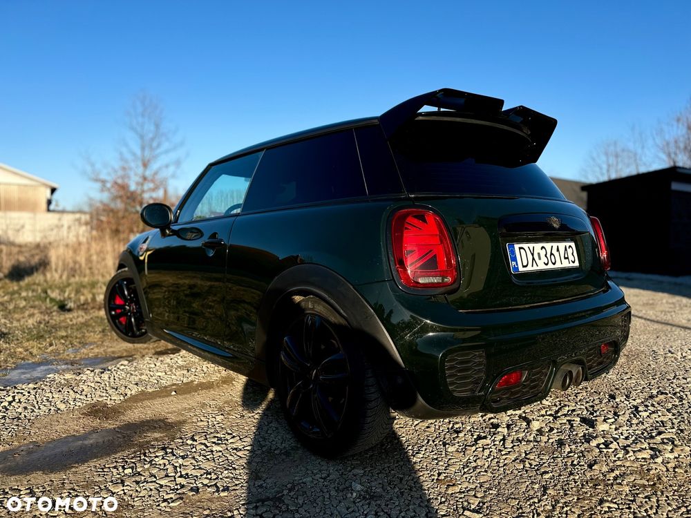 MINI John Cooper Works Essential Trim - 12