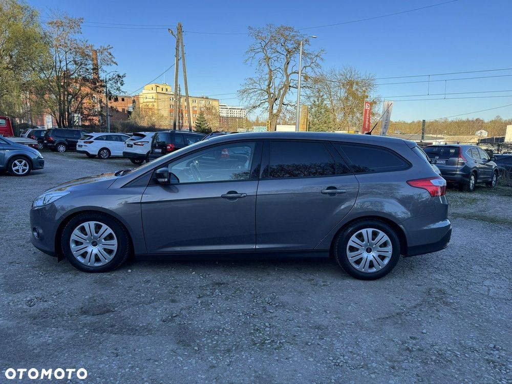 Ford Focus - 32