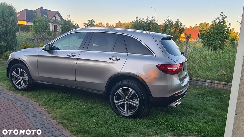 Mercedes-Benz GLC 300 4-Matic - 2