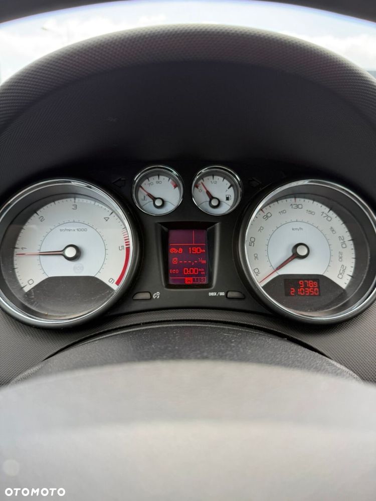 Peugeot 308 CC - 13