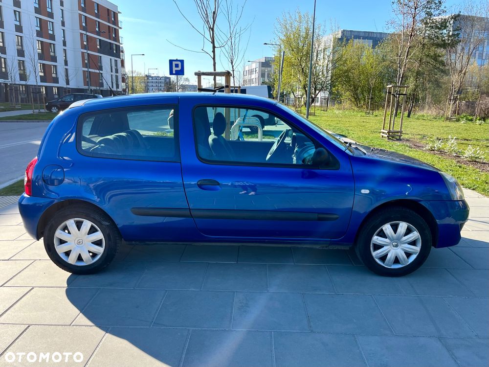 Renault Clio - 18
