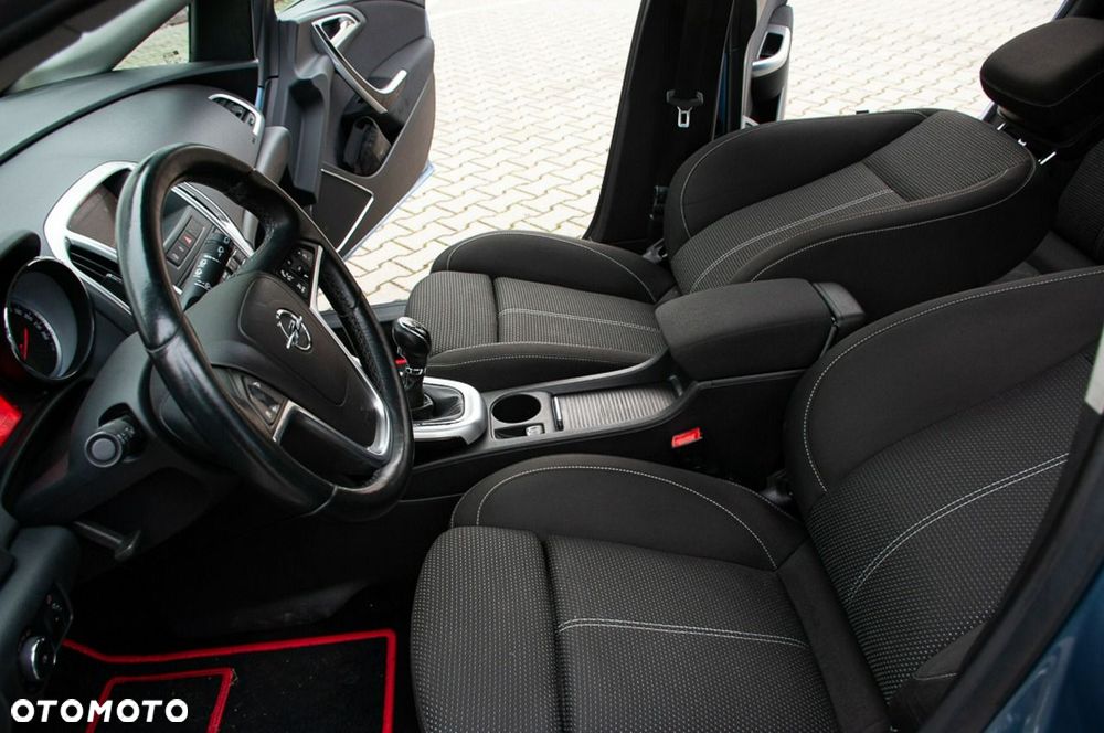 Opel Astra - 38
