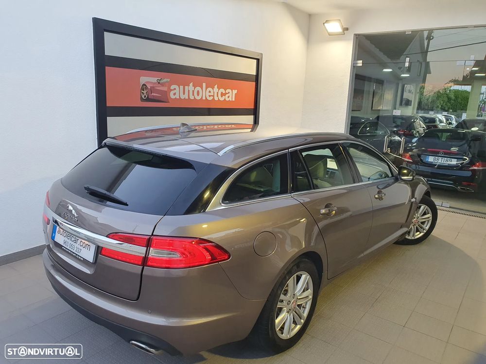 Jaguar XF Sportbrake 2.2 D Premium Luxury - 25