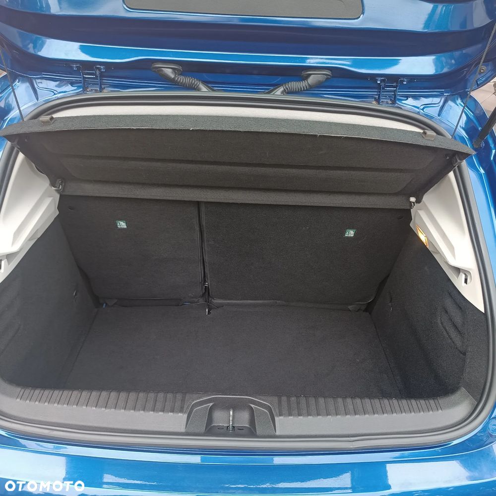 Renault Clio - 22