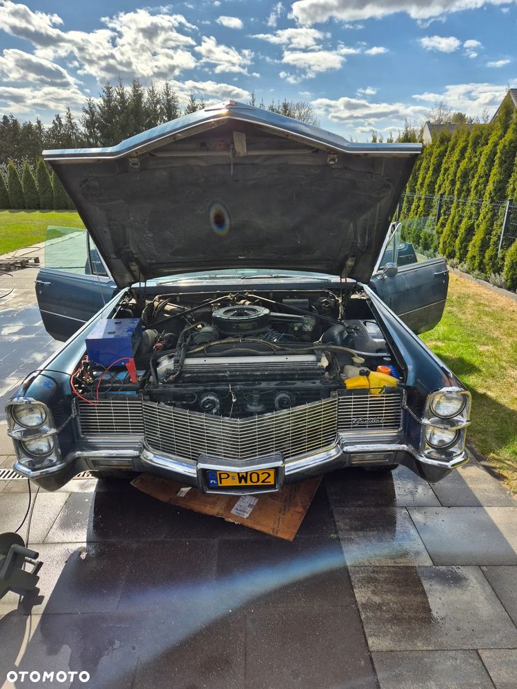 Cadillac Deville - 11