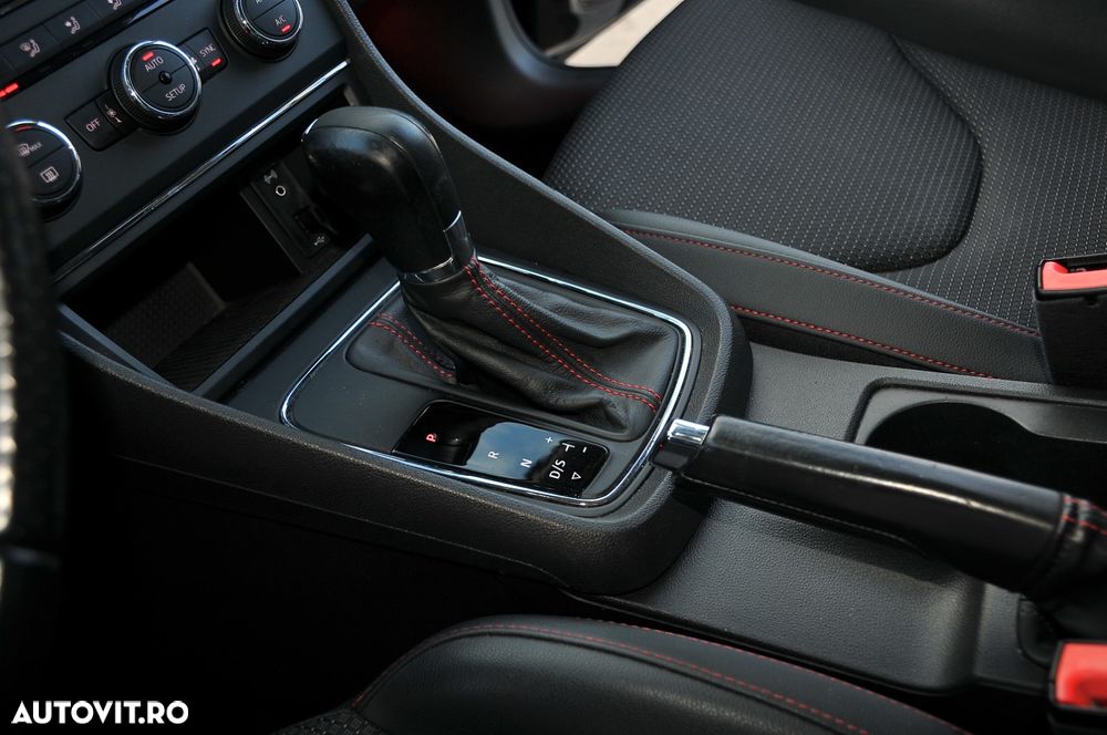 Seat Leon 2.0 TDI DPF Start&Stop DSG FR - 22