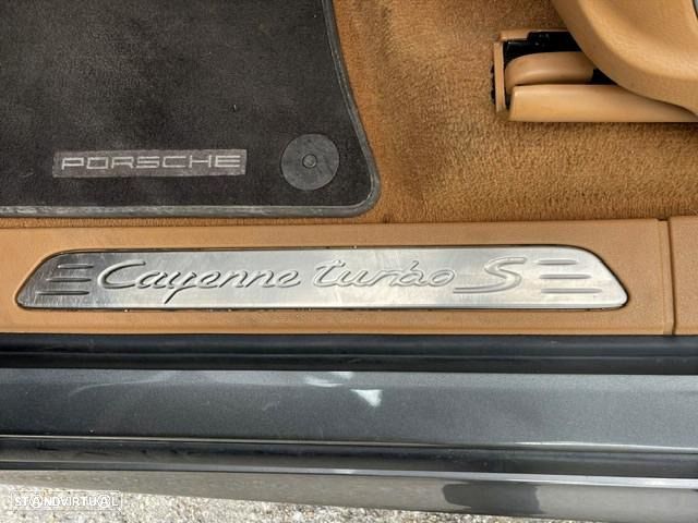 Porsche Cayenne Turbo S Tiptronic S - 21
