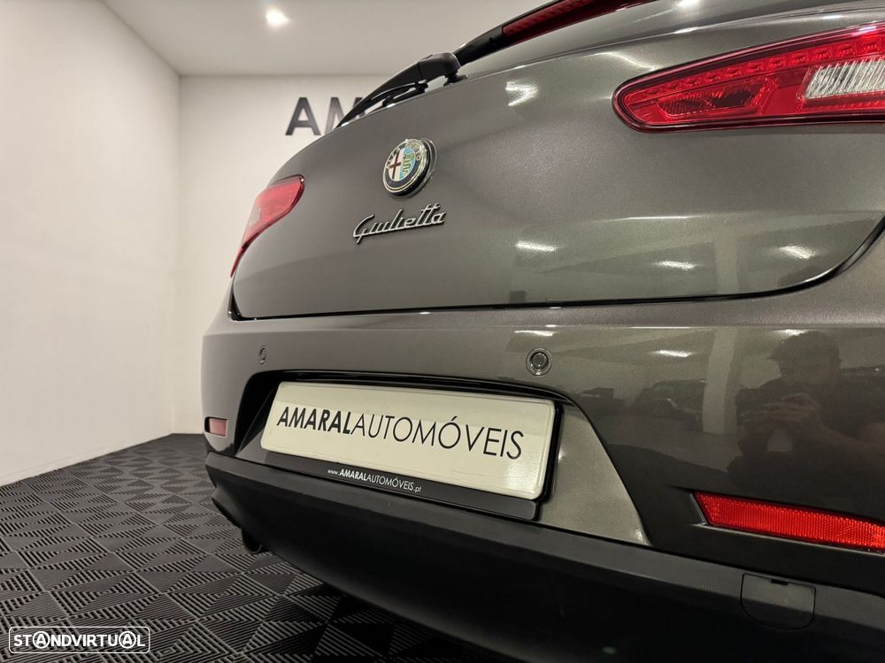 Alfa Romeo Giulietta 1.6 JTDM Distinctive - 23