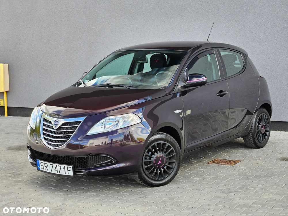 Lancia Ypsilon 1.2 8V Gold S&S - 10