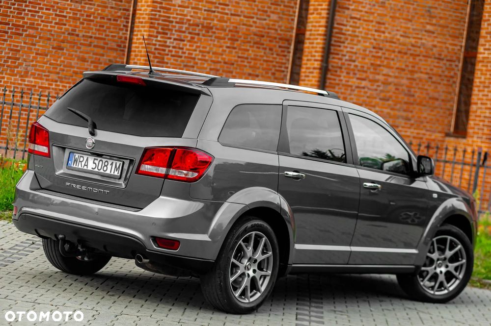 Fiat Freemont 2.0 Multijet 16V DPF Automatik Allrad Black Code - 17
