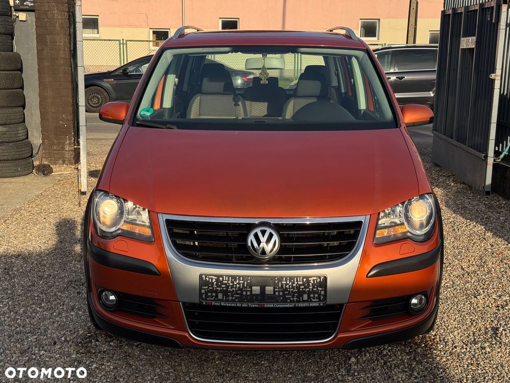 Volkswagen Touran - 3