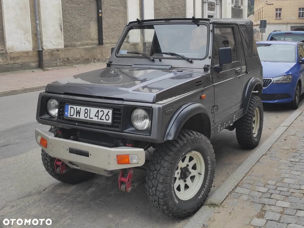 Suzuki Samurai - 3