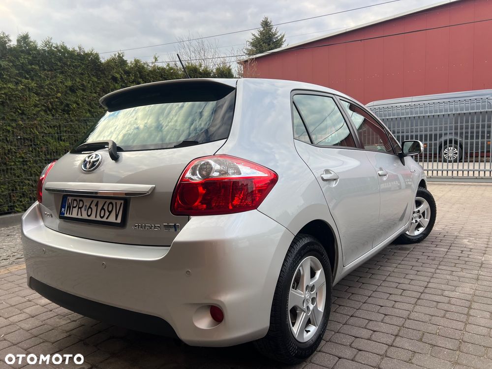 Toyota Auris - 9