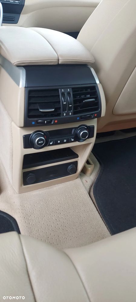 BMW X5 3.5i xDrive - 19