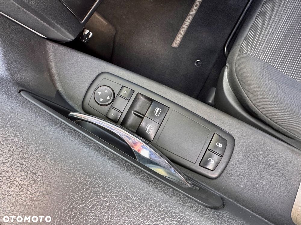 Chrysler Grand Voyager 2.8 CRD Automatik LX - 23