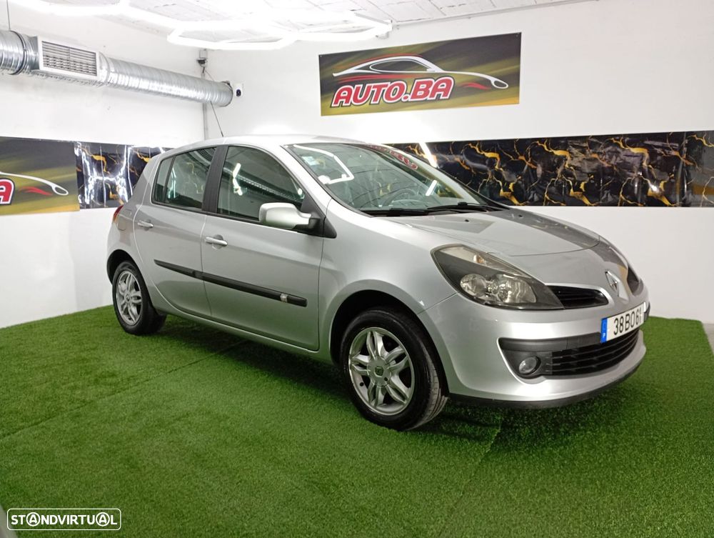 Renault Clio 1.2 16V Dynamique - 10