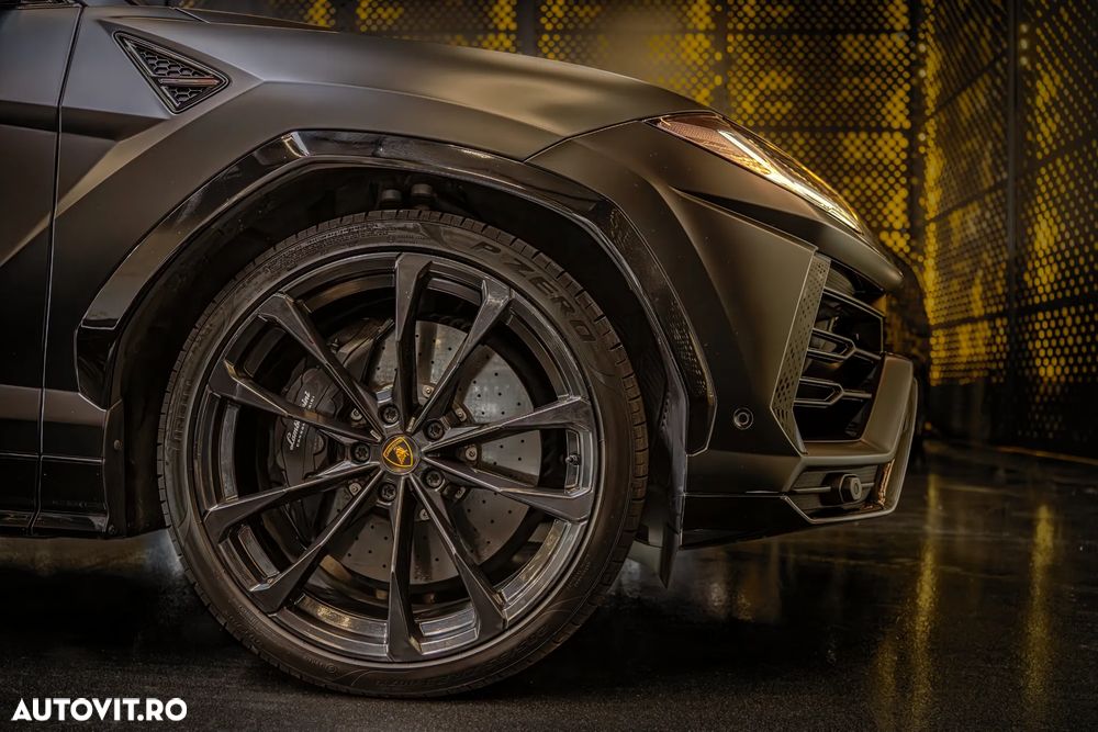 Lamborghini URUS Standard - 8