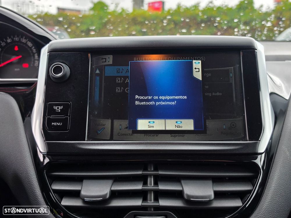 Peugeot 208 1.2 PureTech Access - 21