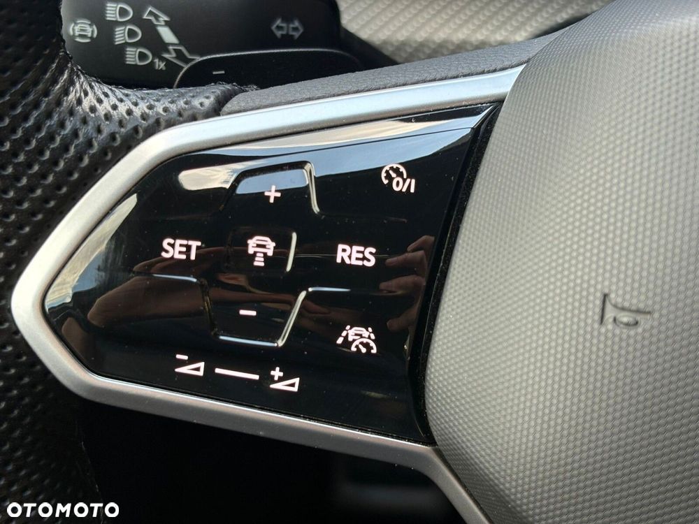 Volkswagen Golf Variant 1.5 eTSI EVO R-Line DSG - 7