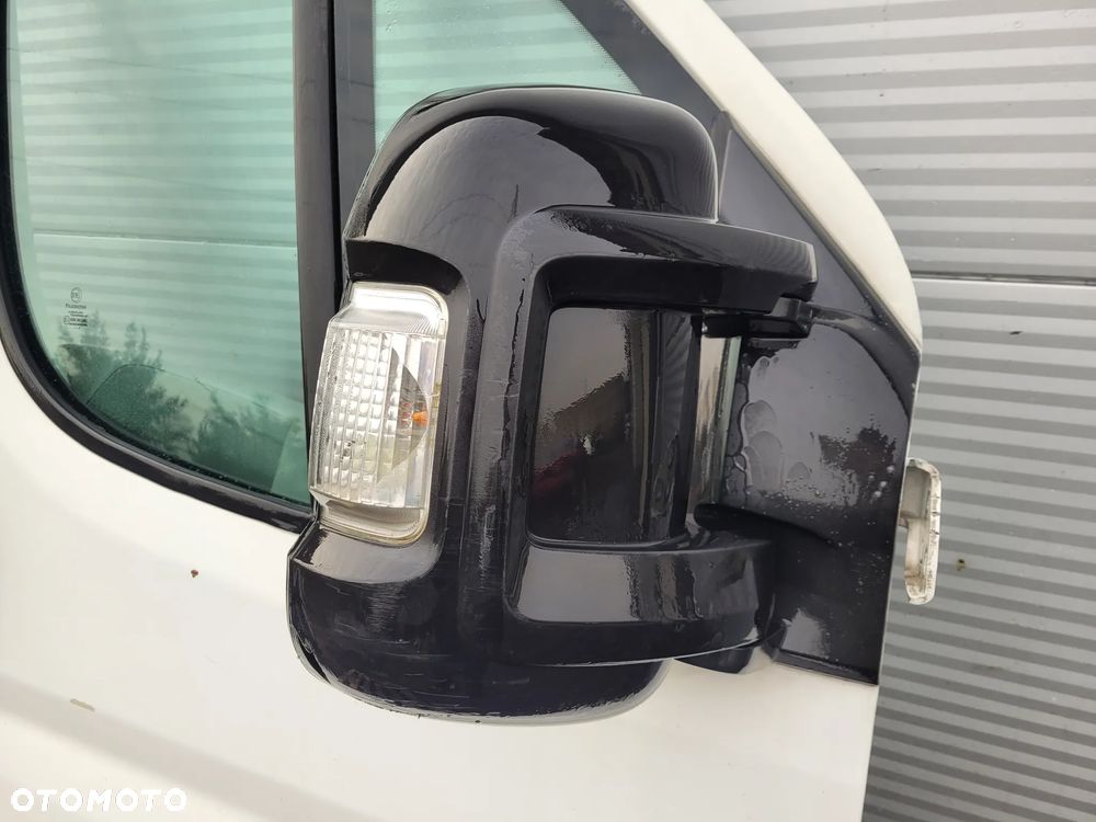 Fiat Ducato III  06-13 r Drzwi prawe lewe przednie - 13