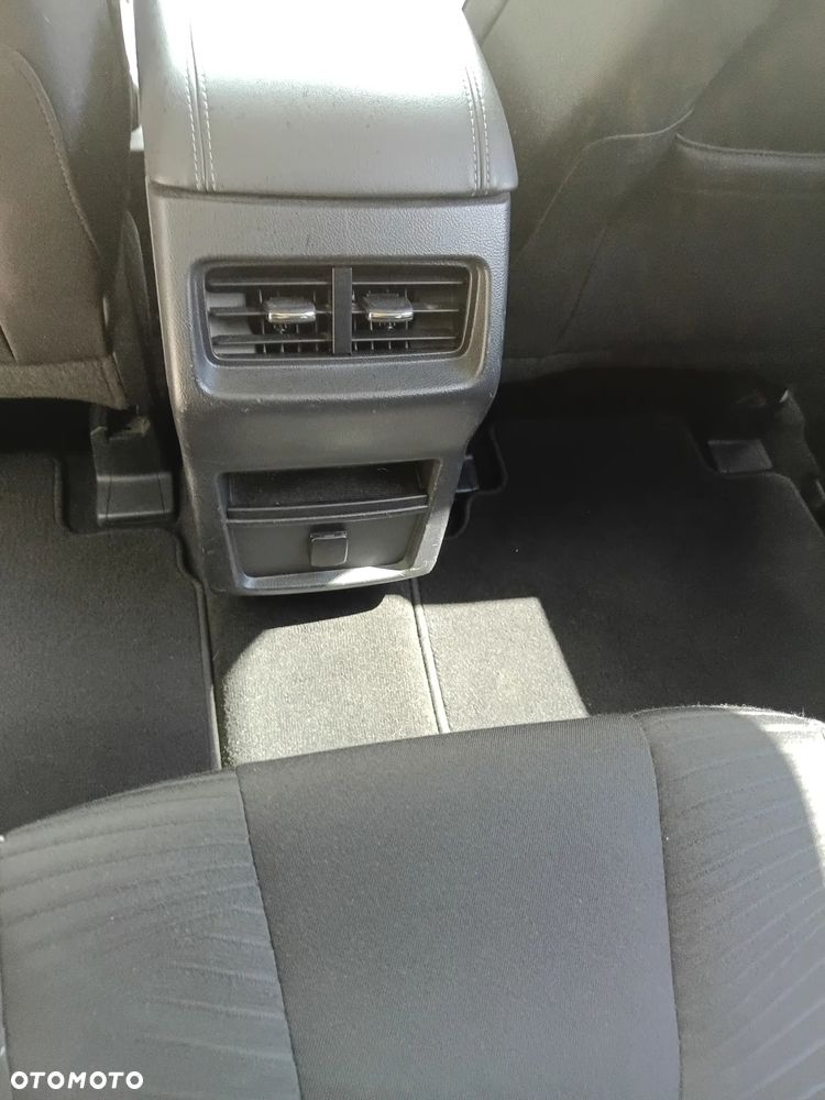 Ford S-Max - 8