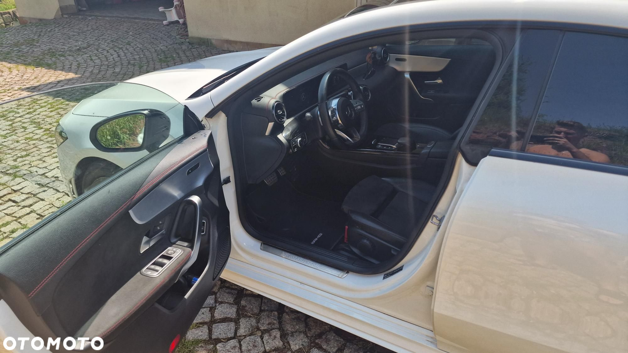 Mercedes-Benz CLA - 6