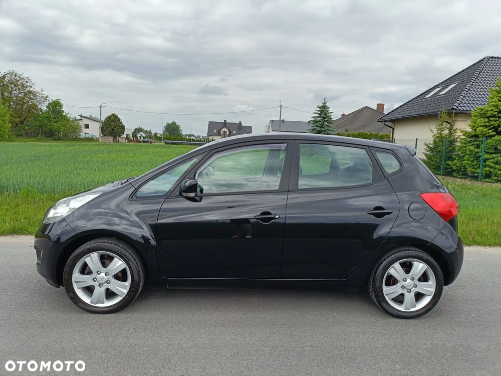 Kia Venga - 27