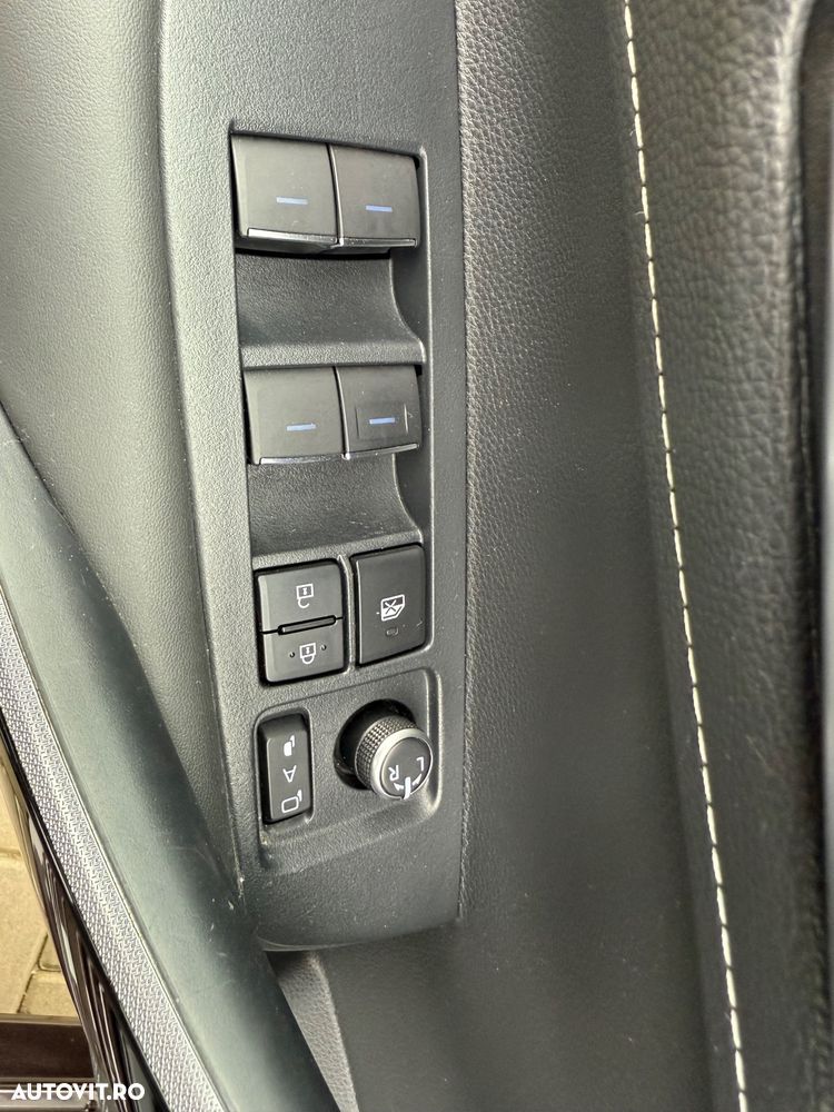 Toyota Corolla 1.8 HSD Exclusive - 11