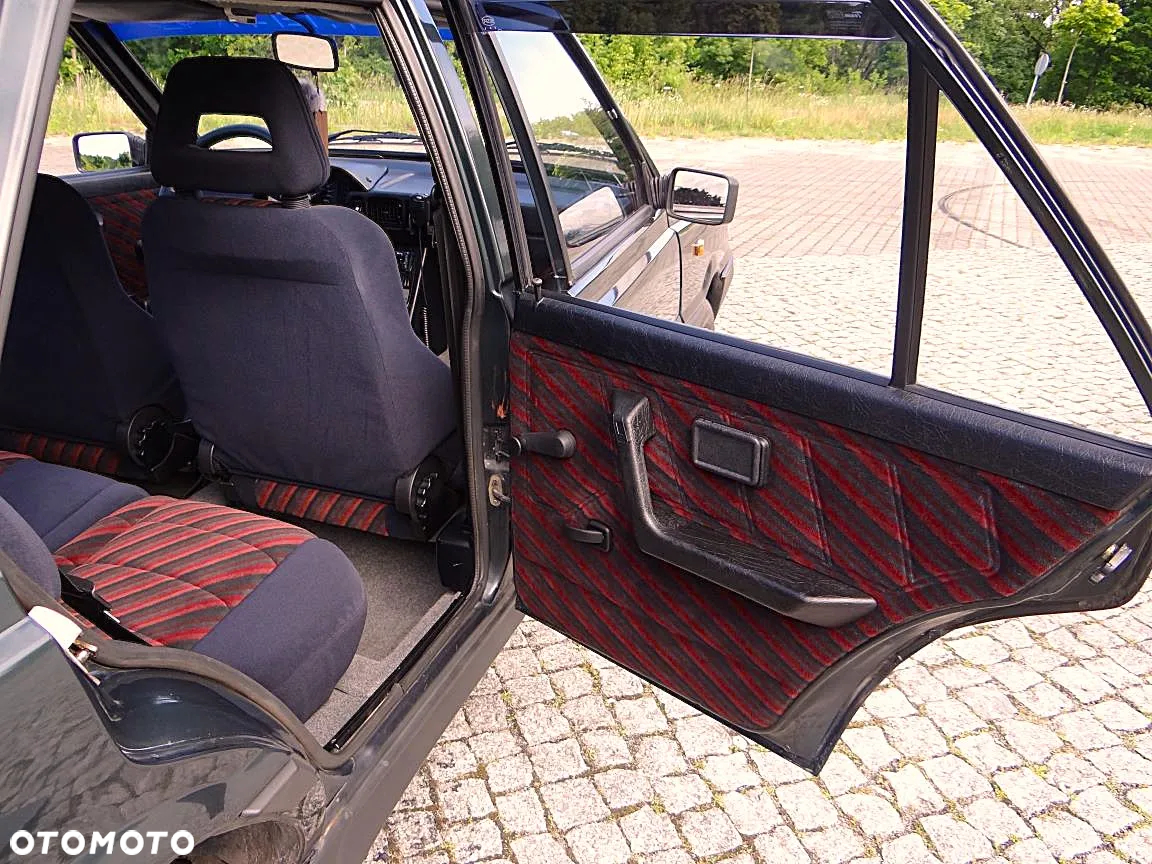 Polonez Caro - 27