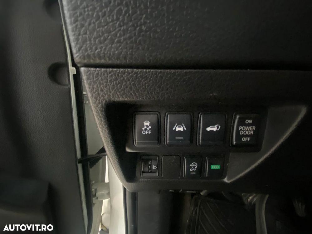 Nissan X-Trail 2.0 dCi ALL-MODE 4x4i Xtronic N-Connecta - 18