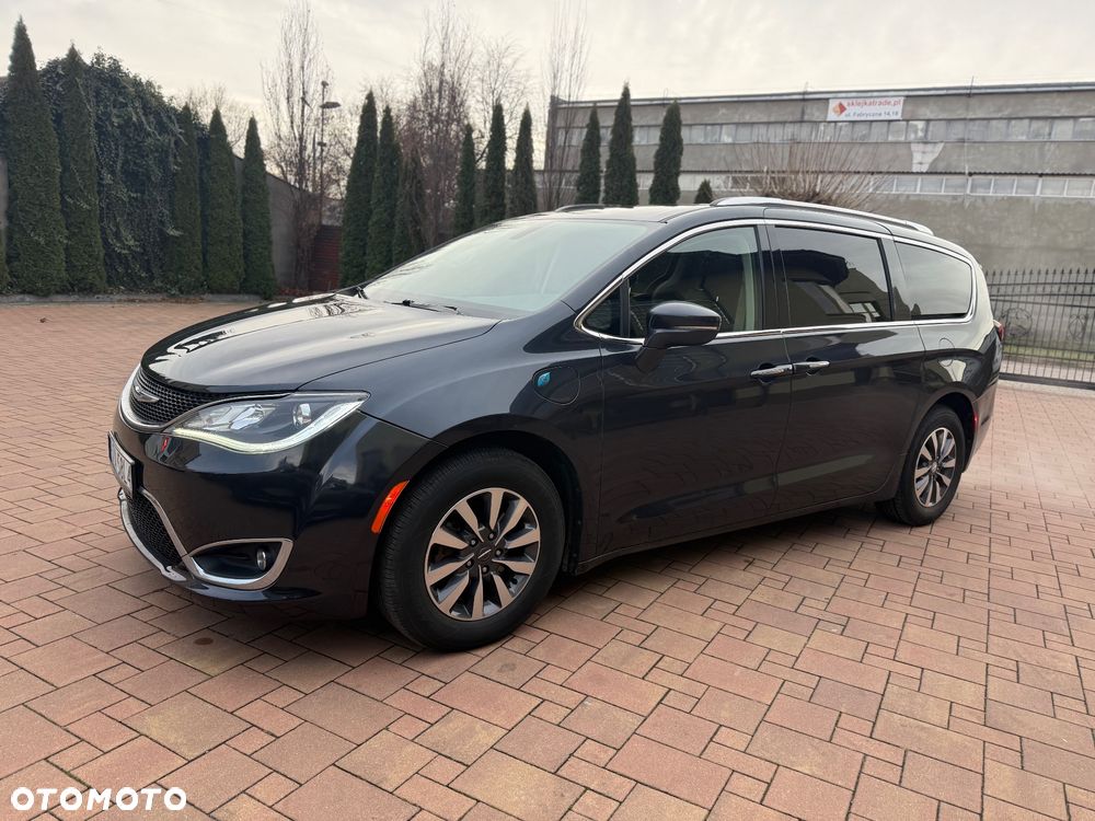 Chrysler Pacifica - 7