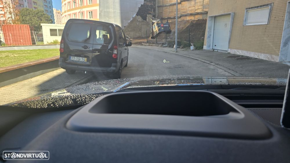 Land Rover Discovery Sport 2.0 eD4 R-Dynamic S 7L - 32