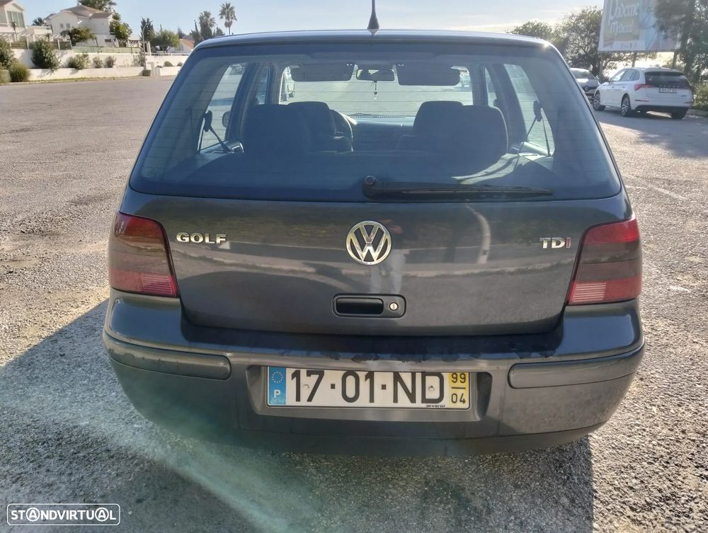 VW Golf 1.9 TDi Highline - 7