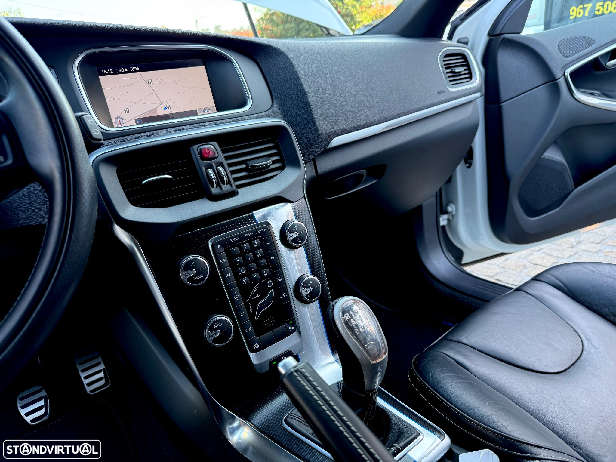Volvo V40 1.6 D2 R-Design - 41
