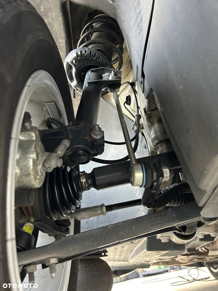 Volkswagen Golf - 17