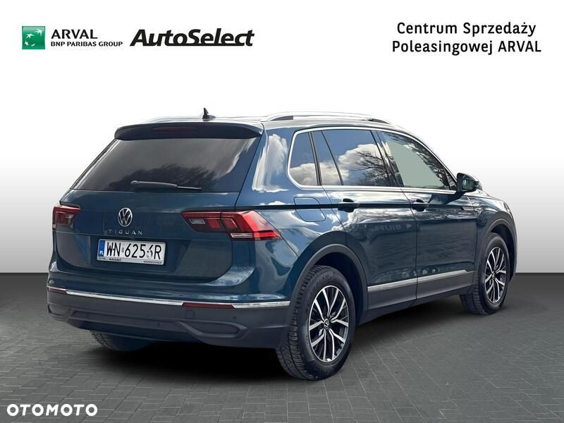 Volkswagen Tiguan - 9