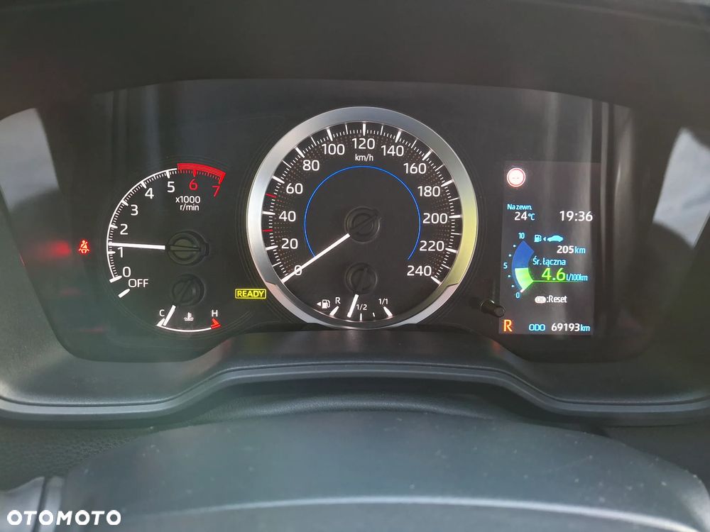 Toyota Corolla 1.8 Hybrid Comfort - 19