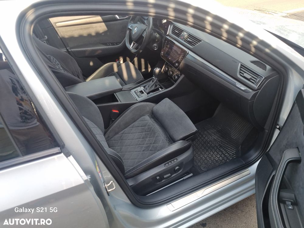 Skoda Superb 2.0 TDI 4X4 DSG Sportline - 9