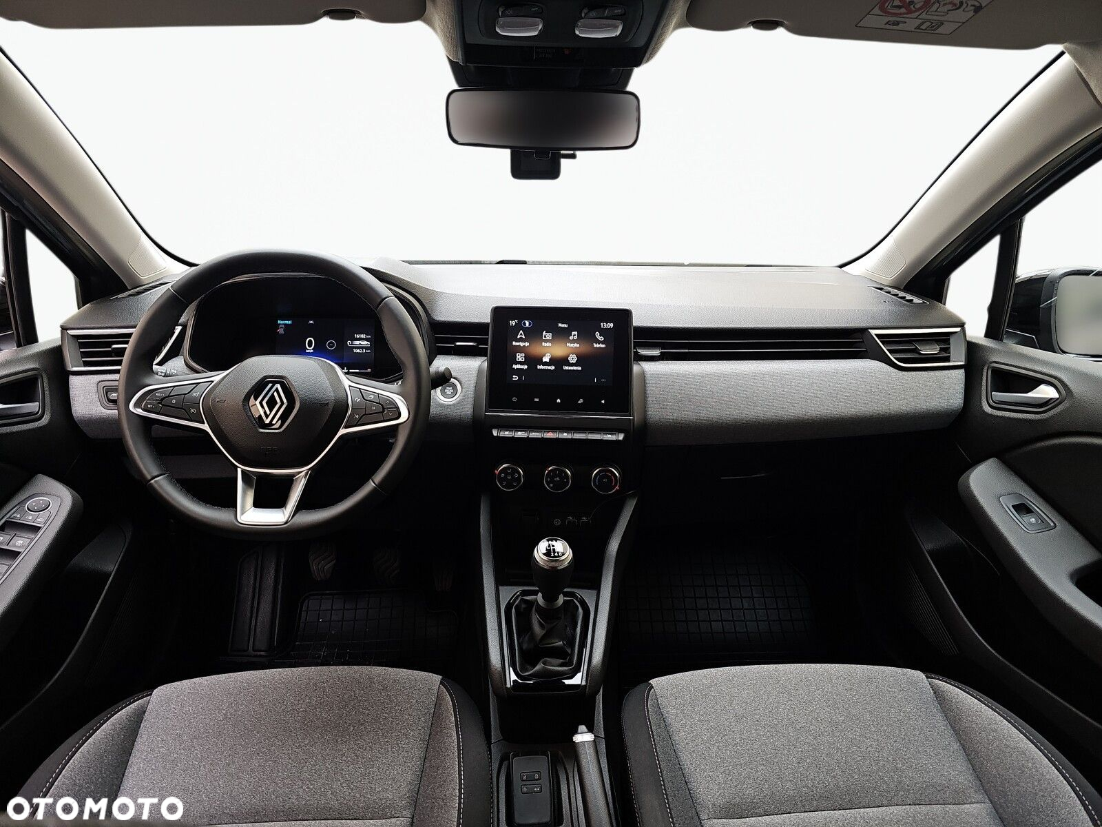 Renault Clio - 28