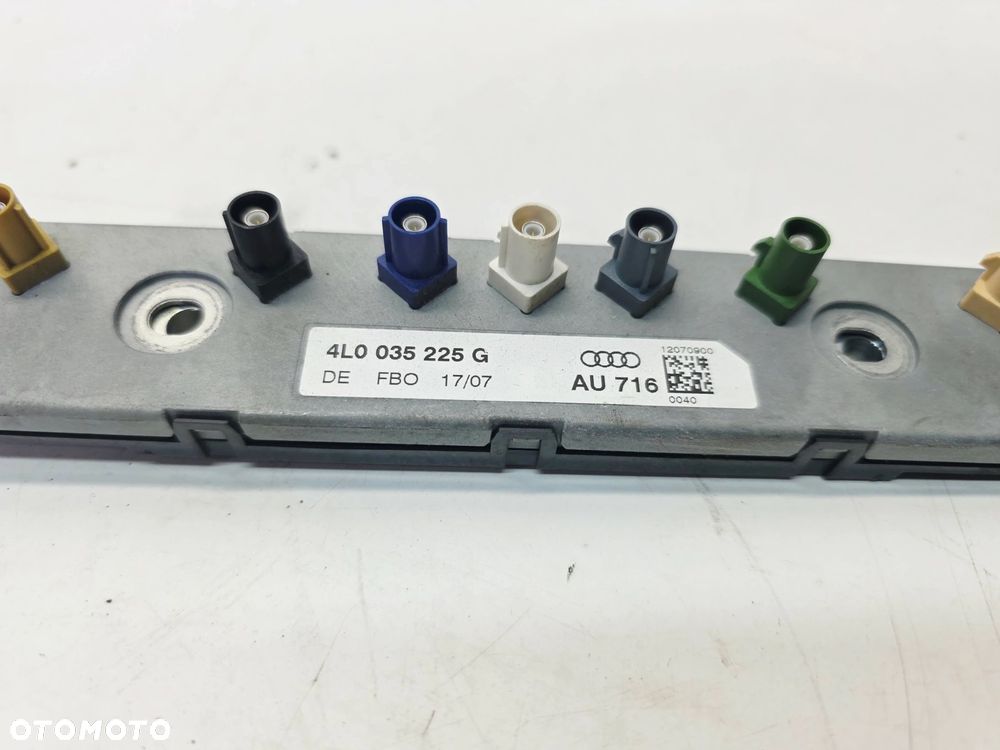 WZMACNIACZ ANTENOWY AUDI Q7 4L 4L0035225G - 4