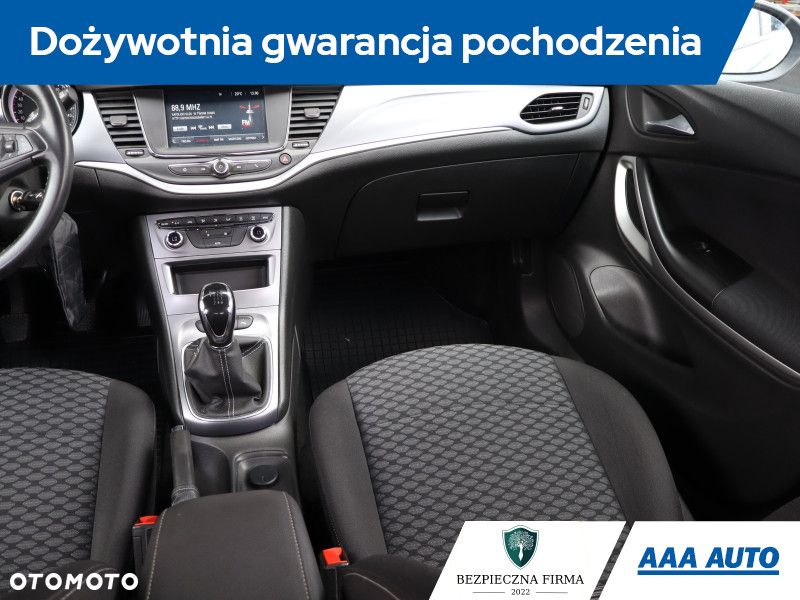 Opel Astra - 9