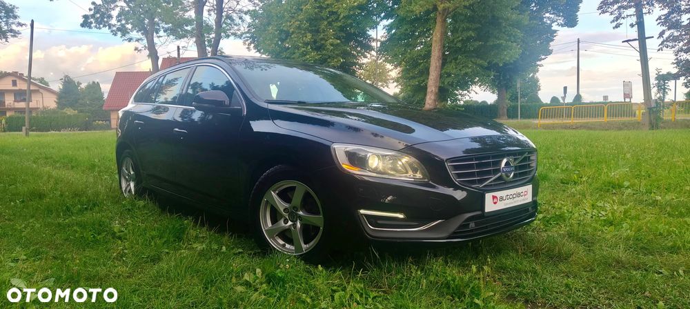 Volvo V60 D4 Summum - 2
