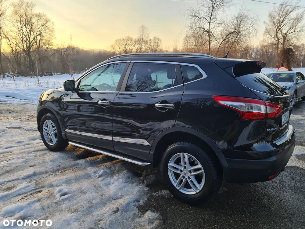 Nissan Qashqai 1.2 DIG-T Xtronic TEKNA - 4