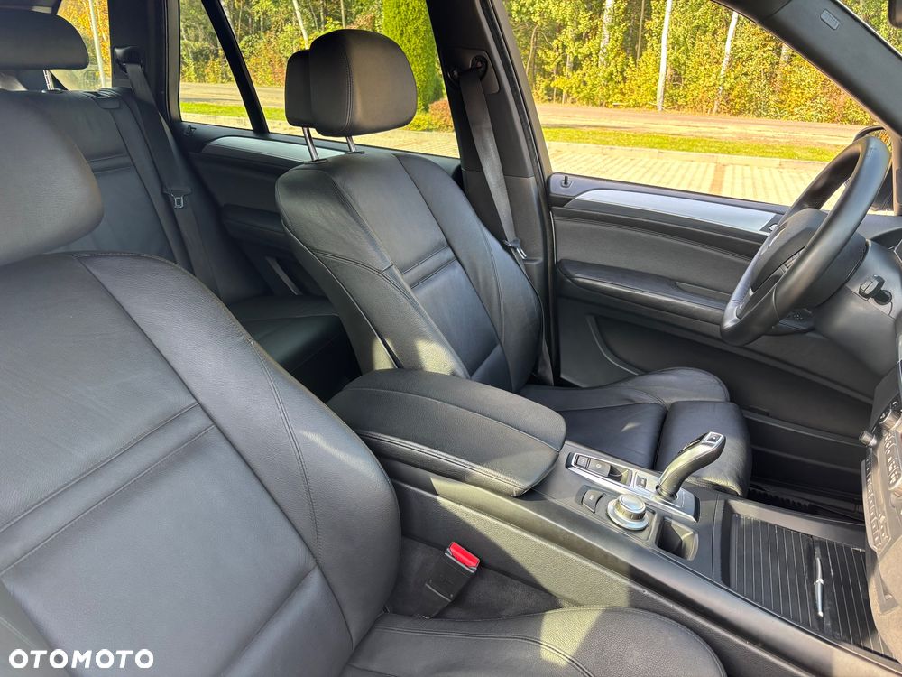 BMW X5 xDrive35d - 32
