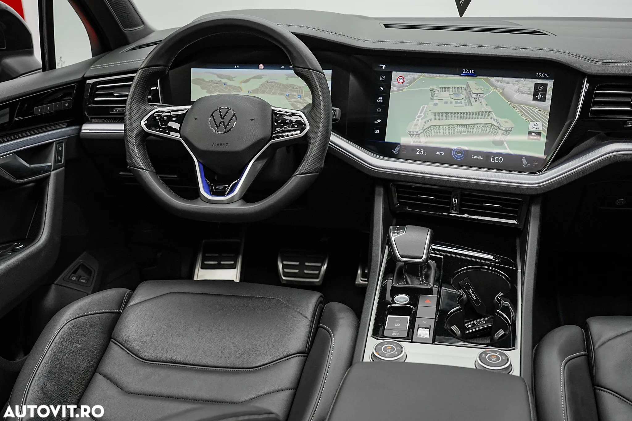 Volkswagen Touareg V6 TSI eHybrid PHEV R - 32
